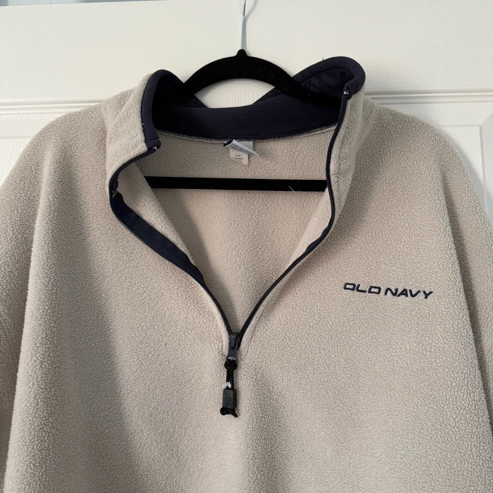 Old Navy Men's Tan Zip-Up Sweater - Picture 6 of 8